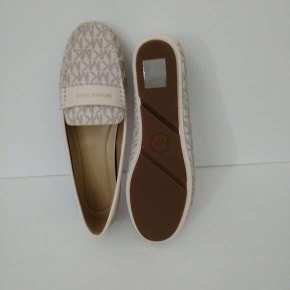MICHAEL KORS Signature Vanilla Loafers MK Logo 8.5-M - Picture 10 of 10
